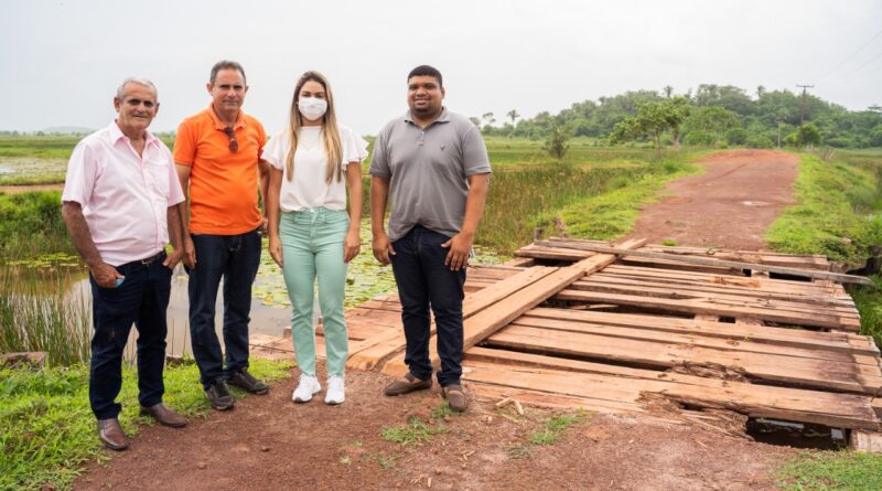 Prefeita Ana Paula visita zona rural de Pinheiro e anuncia restauração de nova ponte