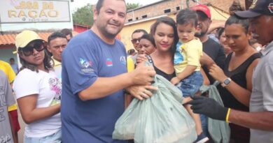 Vinicius Louro distribui pescado em municípios do Médio Mearim