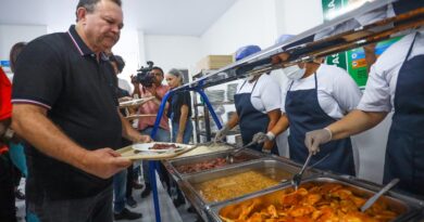 Governo entrega Restaurante Popular, cestas básicas e pavimentação de ruas para Pio XII