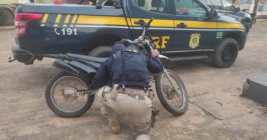 PRF recupera motocicleta roubada em Balsas