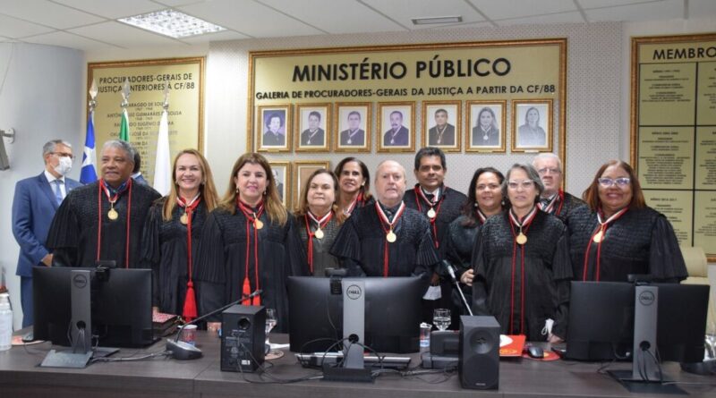 Colégio de Procuradores empossa Danilo de Castro no cargo de procurador de justiça