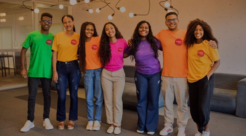 Suzano e Instituto Coca-Cola Brasil renovam parceria para capacitar mais 60 mil jovens em situação de vulnerabilidade social