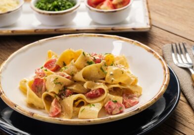 Pappardelle ao Alho e Tomate, cremosidade e frescor em uma combinação sofisticada