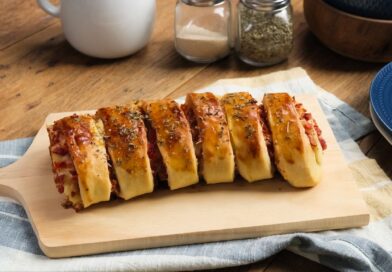 Pão Caseiro Recheado com Farinha Renata Super Premium, sabor e afeto em cada fatia