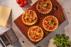 Receita de Mini Quiche Caprese