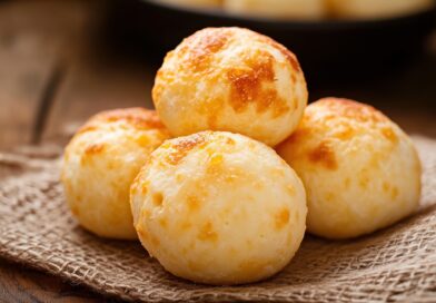 Para o café da manhã ou da tarde: Pão de Queijo com Chia