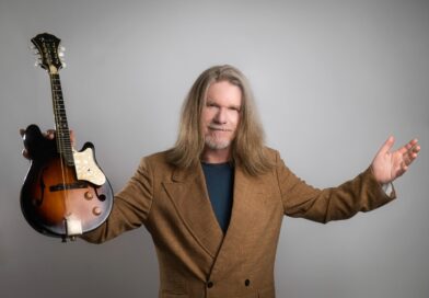 Humberto Gessinger encerra turnê Acústicos Engenheiros do Hawai nesta sexta (30)