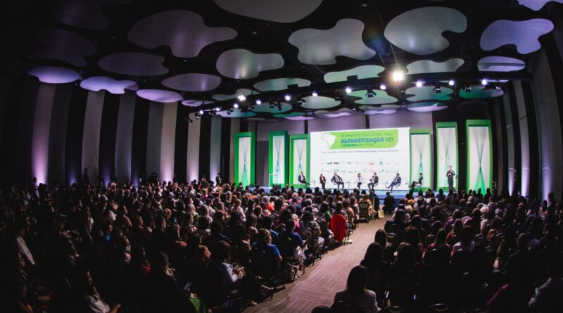 Maranhão participa de seminário nacional que debate os caminhos da alfabetização no Brasil