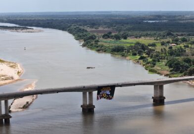 Ativistas fazem ato na ponte entre Parnaíba e Araioses pela importância do voto em trânsito